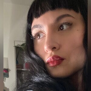 Meet your Posher, Jade